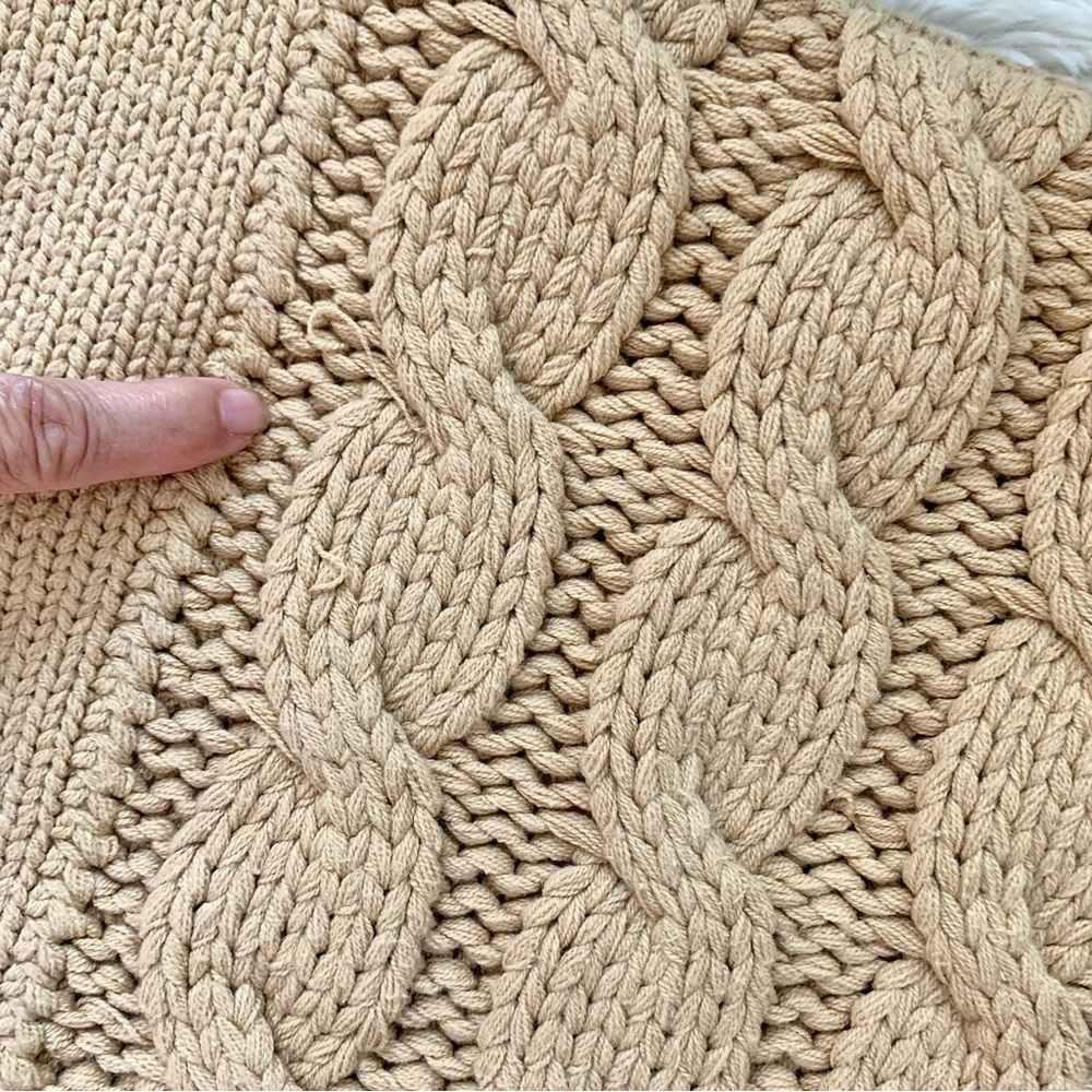 Pottery Barn Chunky Cable Knit 20” Pillow Cover - Picture 10 of 12